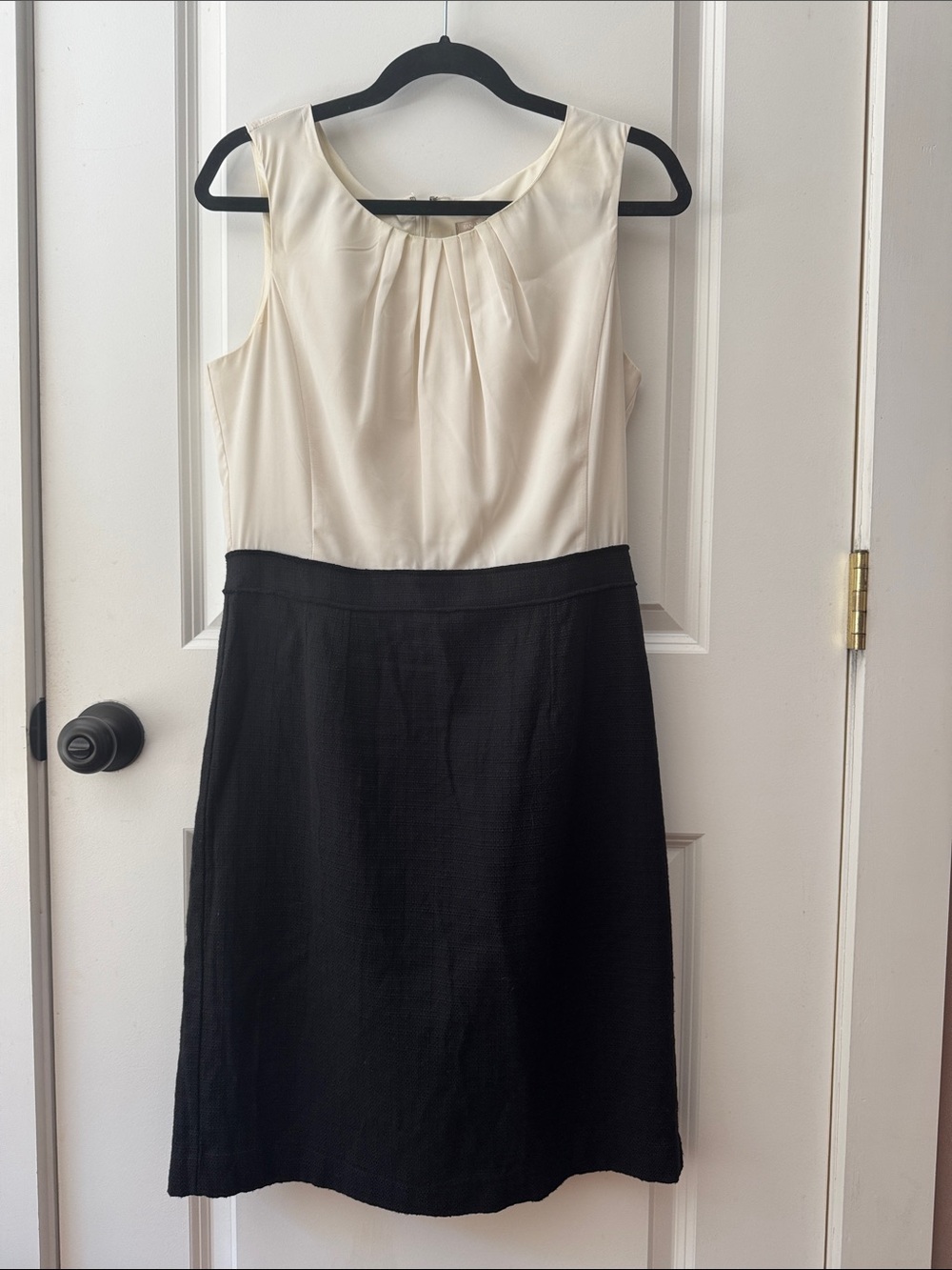 Banana Republic Cream and Black Sleeveless Mini Dress